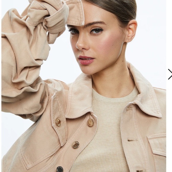 🎀ALICE + OLIVIA TIFF DENIM JACKET WITH BOW SLEEVE🎀 - Picture 4 of 10